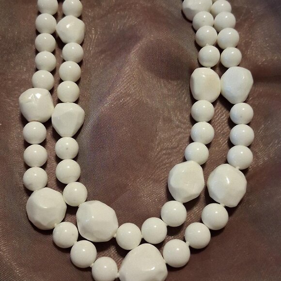 Vintage Double Strand Milk Glass Irregular Shaped Beaded Necklace - Picture 1 of 4